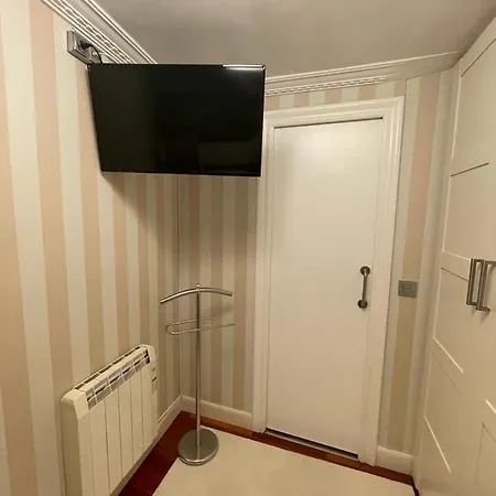 Ronda Centro Con Parking アパート カストロ・ウルディアレス